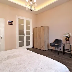 King Charles Residences Будапешт