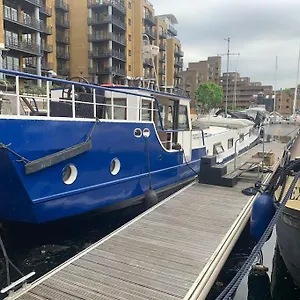 Historic Dutch Barge, Idyllic Location , London United Kingdom