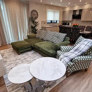 Deluxe House , Ilford United Kingdom