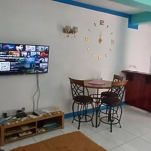Cozy Vacation Retreat With Free Parking , Roseau Dominica